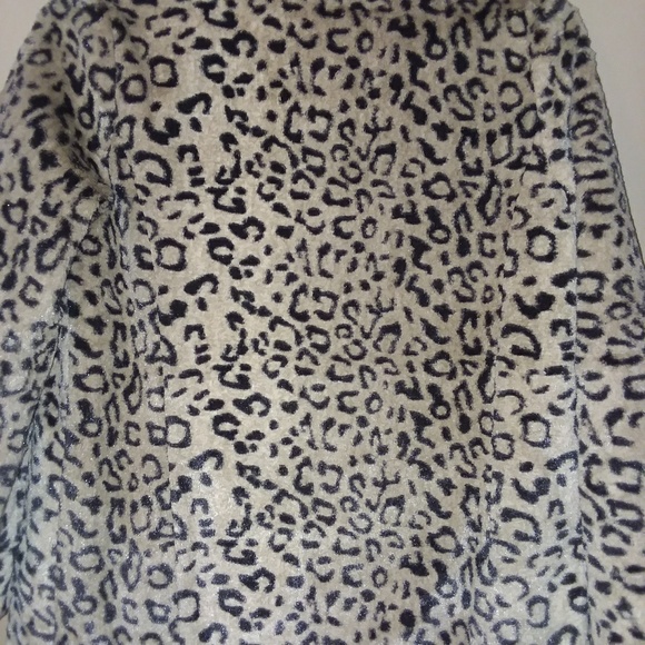 Ellison Ladies Animal Print Faux Fur Coat(M) - Picture 4 of 8